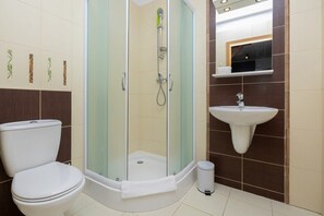 Shower, hair dryer, towels - Wiśniowy Sad B9 | Apartment Kołobrzeg | Balkon (Kolobrzeg)