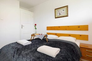 1 bedroom, iron/ironing board, WiFi, bed sheets - Wiśniowy Sad B9 | Apartment Kołobrzeg | Balkon (Kolobrzeg)