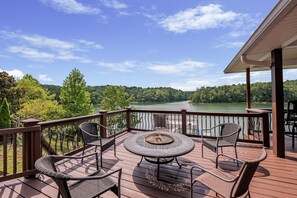 Terrace/patio - Blessings Family Lodge (Houston)