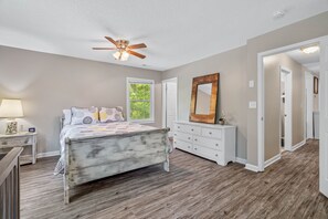 5 habitaciones, escritorio, tabla de planchar con plancha y wifi gratis 