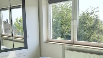 1 quarto, cofres nos quartos, Wi-Fi de cortesia, roupa de cama