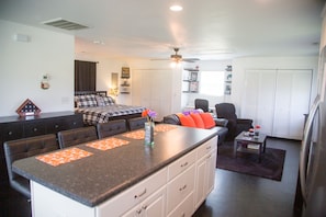 Interior - Perfect house for Clemson/SWU activities like Clemson football and disc golf!!! (Central)