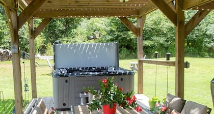 Perfect house for Clemson/SWU activities like Clemson football and disc golf!!!