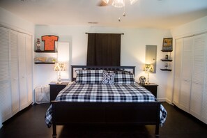 1 habitación, escritorio, tabla de planchar con plancha y wifi gratis 