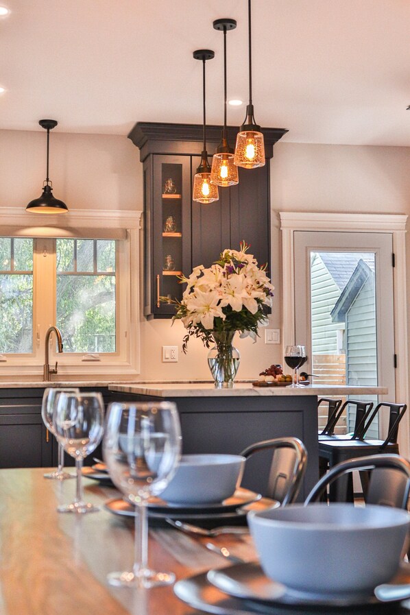 Dining - Crystal beach villa (Crystal Beach)