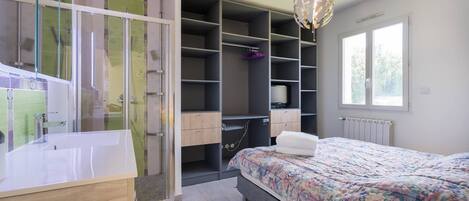 3 bedrooms, free WiFi