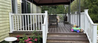 Catskill Mountain House private 5 acre backyard,
Golf, Ski, Hike, Boating, Fish