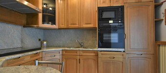 Hermoso apartamento para 7 personas con WIFI, TV, terraza y aparcamiento