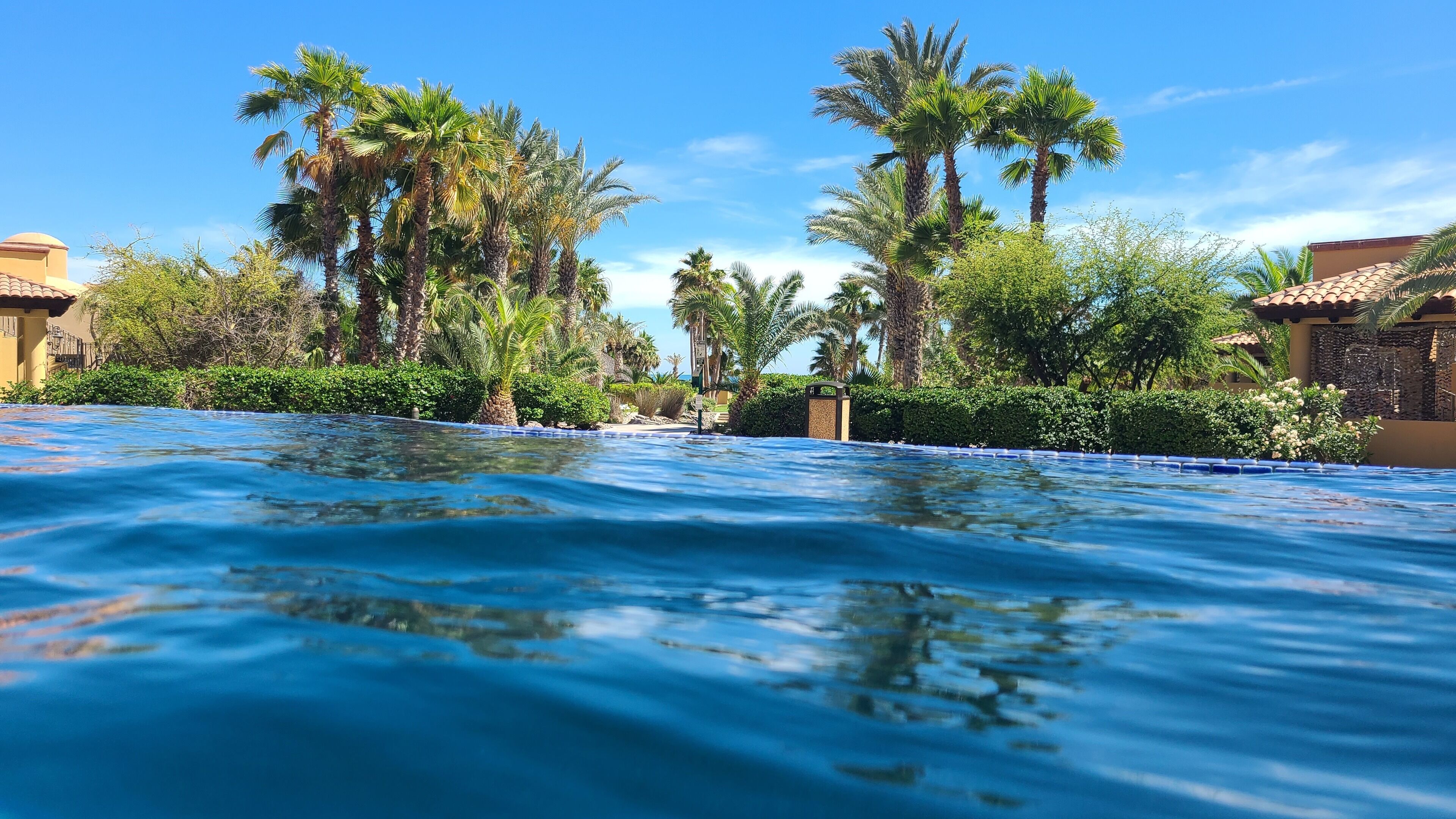 Ulkouima-allas, lämmitetty uima-allas