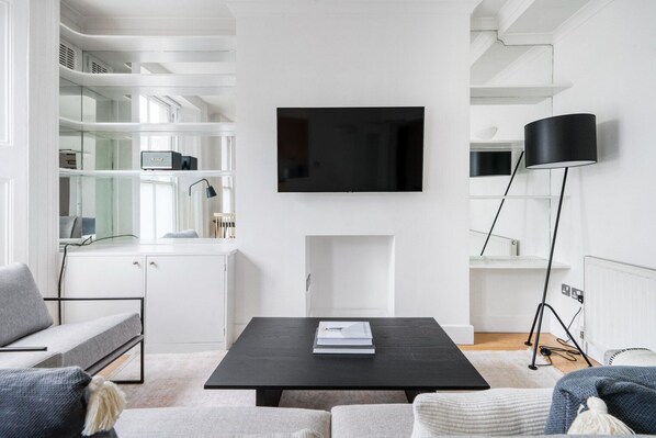 Fernseher, Stereoanlage