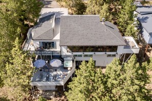 Exterior - Big Sky by AvantStay | Mountain Home w/ Great Views, Hot Tub, Al Fresco Dining (Bend)