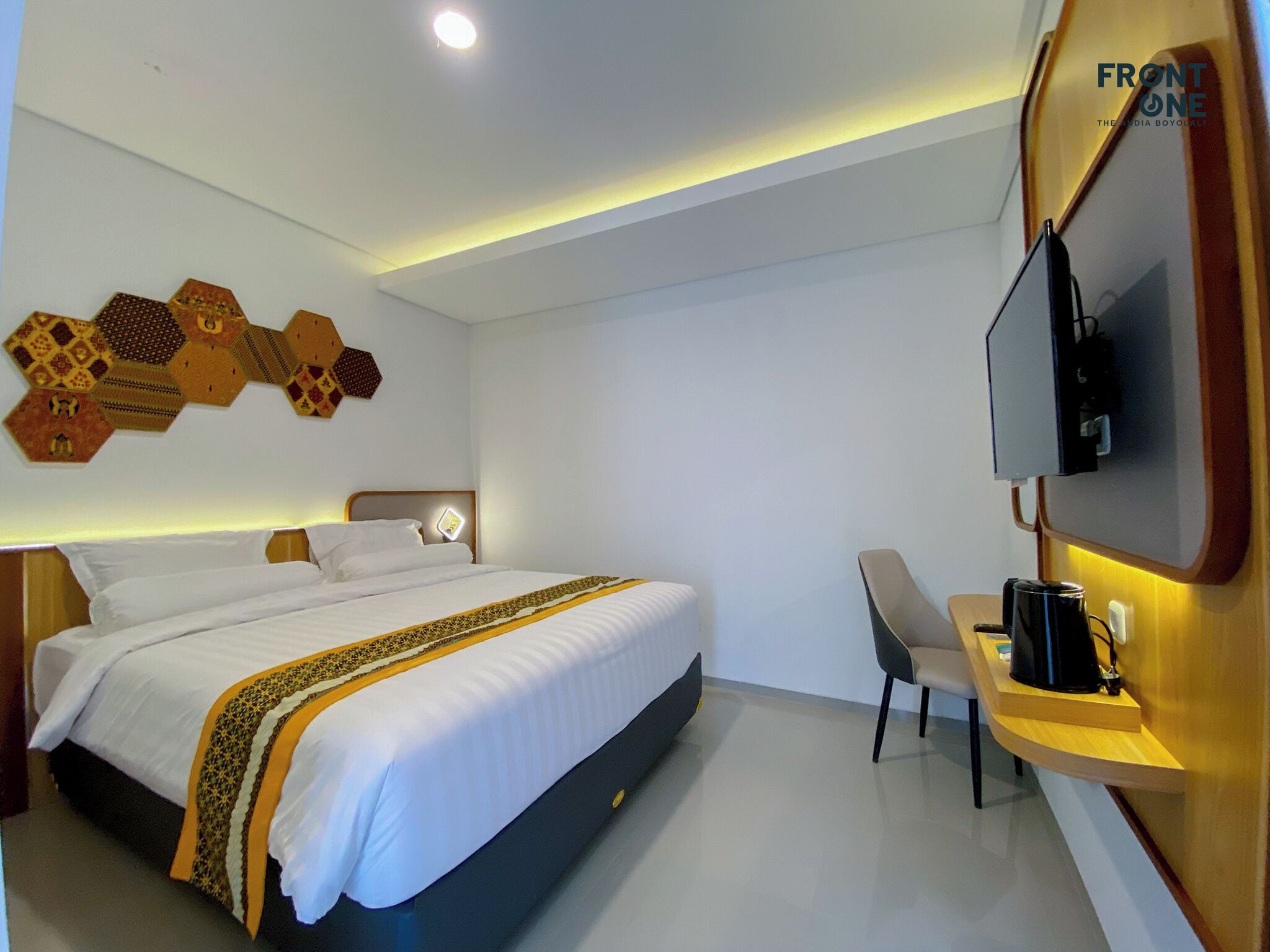 华丽客房 | 高档床上用品、办公桌、笔记本电脑工作区、免费 WiFi