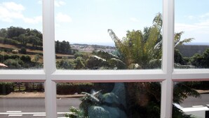 Unclassified image, 4 of 37, button - Family Holiday Villa Vacation Ponta Delgada (POnta Delgada)