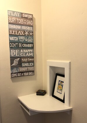 3 makuuhuonetta, silitysrauta/-lauta, ilmainen Wi-Fi, vuodevaatteet