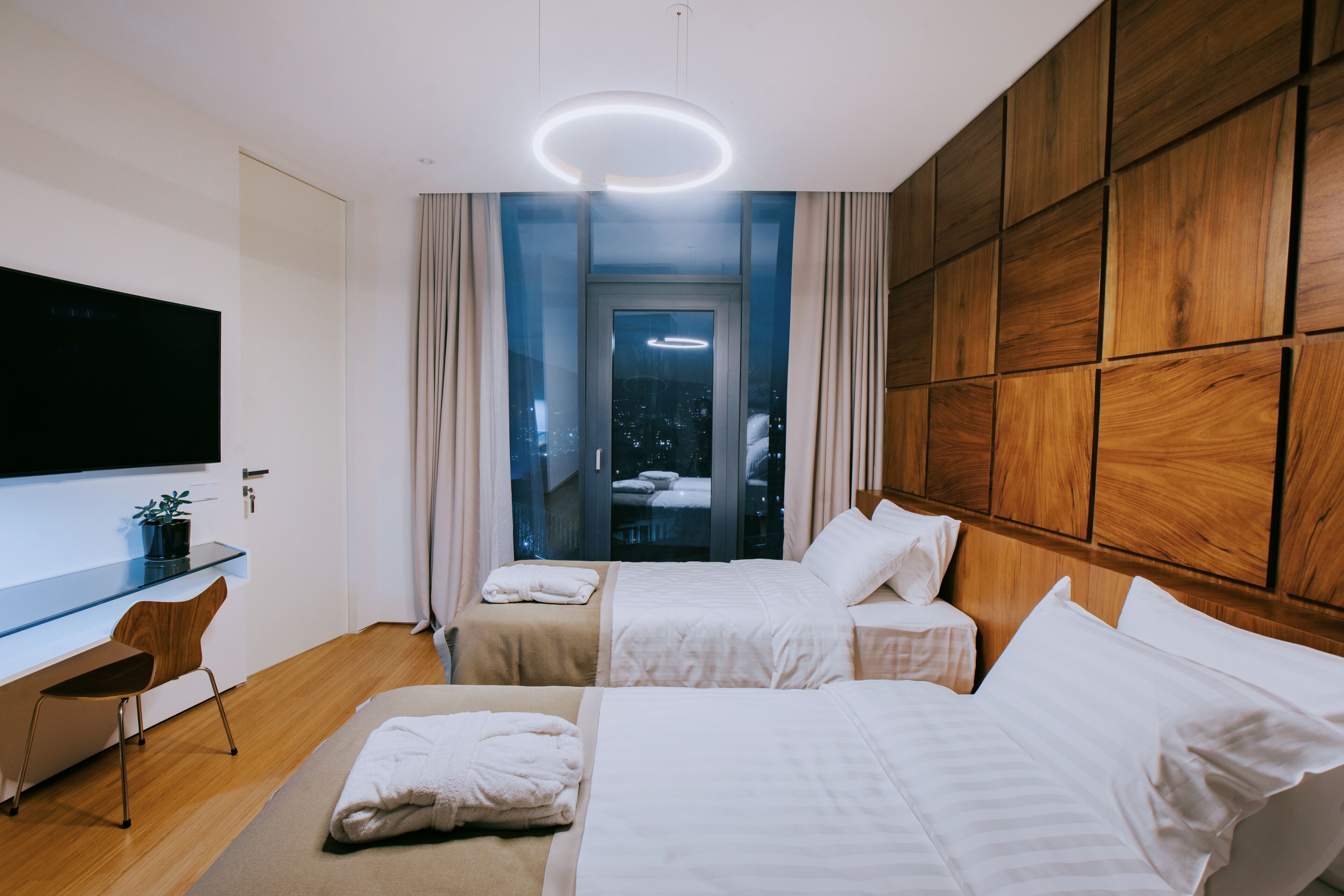 2 soveværelser, skrivebord, strygejern/strygebræt, Wi-Fi