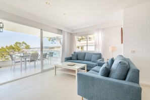 TV - Apartment Isabela 2B-3 habitaciones con ático with Sea View, A/C, Wi-Fi & Terrace (Puerto de Pollensa)