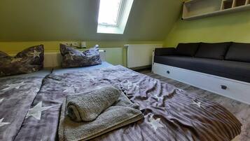 2 Schlafzimmer, Zimmersafe, Schreibtisch, Reisekinderbett