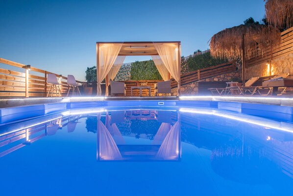 Outdoor pool - Villa Elisavet, a traditional retreat with pool (Σίσι)