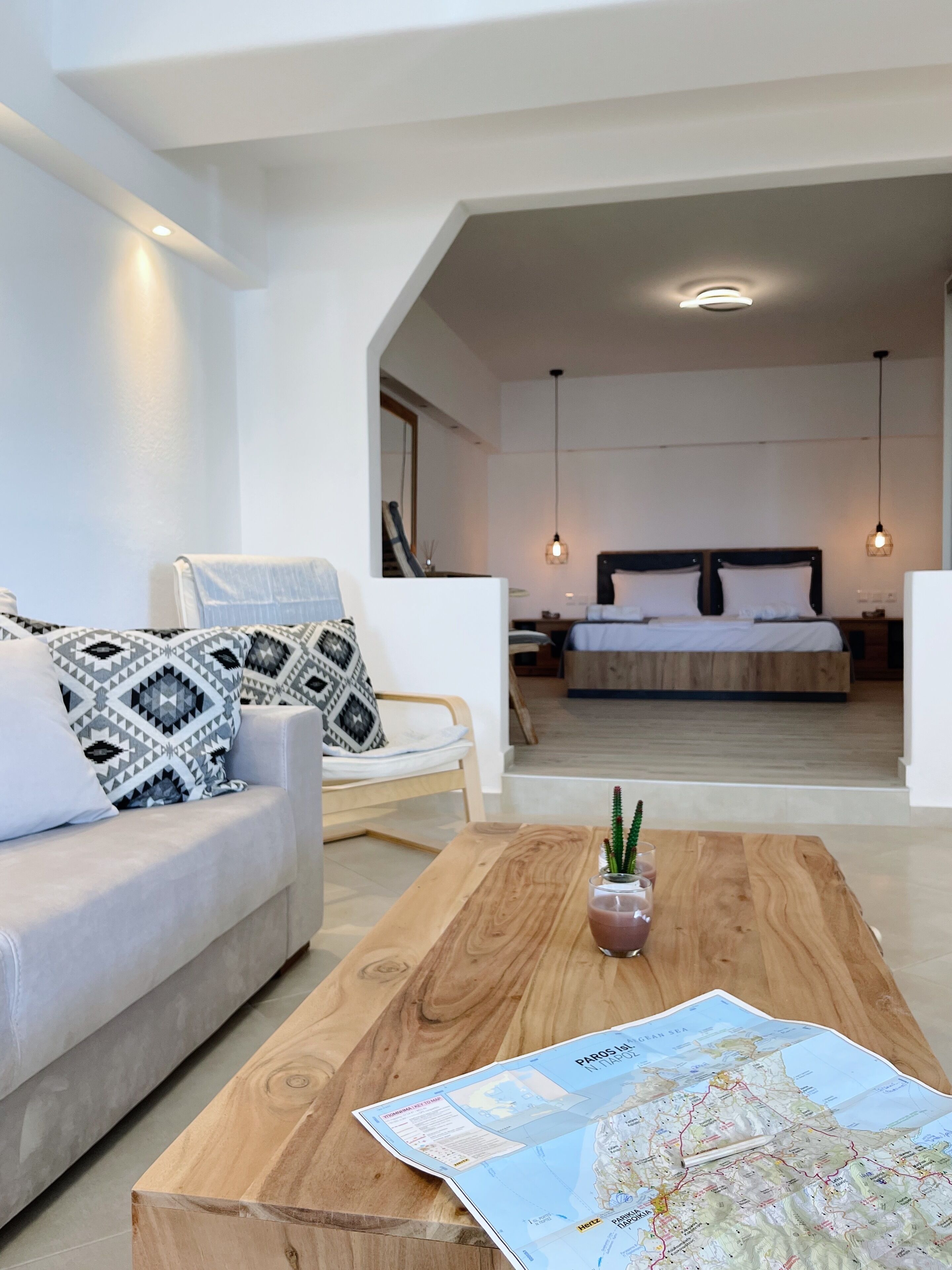 2 bedrooms, in-room safe, desk, soundproofing