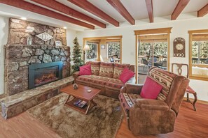 TV, fireplace, table football - Close to Ski Slopes, Lake, and National Forest! Game Room w/ Pool Table! Pet Friendly! (Big Bear Lake)