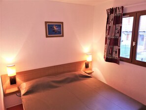 1 bedroom