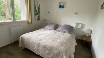 1 makuuhuone, silitysrauta/-lauta, ilmainen Wi-Fi, vuodevaatteet