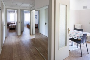 2 Schlafzimmer, Bügeleisen/Bügelbrett, WLAN, Bettwäsche