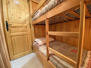 1 bedroom - Cozy apt for 6, Praz-sur-Arly, free shuttle, parking, pets allowed (Praz-sur-Arly)