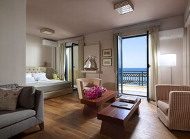 套房, 1 间卧室, 海景 | 免费婴儿床、免费 WiFi、床单