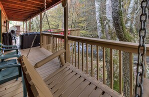 Property grounds - Enjoy Fishing|Tubing|Hot Tub| in a Riverside Cabin (Cosby)