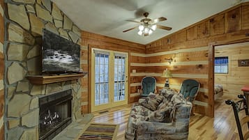 Smart TV, fireplace, video games
