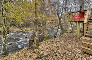 Property grounds - Enjoy Fishing|Tubing|Hot Tub| in a Riverside Cabin (Cosby)