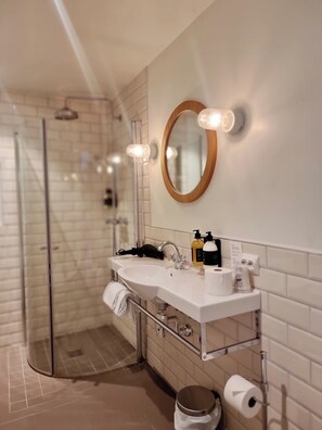 Bathroom - Hotel Karljohansvern, Sjømilitære Samfund (Horten)