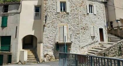 Appartement T3 cosy avec sa vue sur riviĂšre