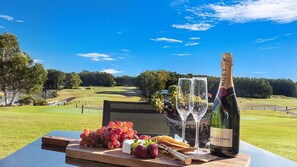 Property grounds - Horizons Fairway Views Townhouse 108 - Golfers Getaway - stay right on the championship course! (Salamander Bay)