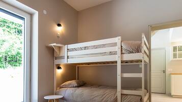 4 chambres, fer et planche à repasser, lit parapluie, Wi-Fi gratuit
