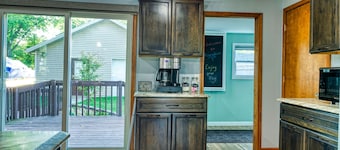 "Pier"adise on Long Lake - Lakefront Home