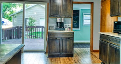 "Pier"adise on Long Lake - Lakefront Home