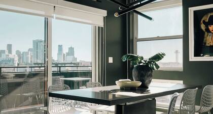 Central LoHi Clubhouse | Skyline View | Sleeps 12!