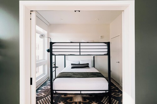 Central LoHi Clubhouse | Skyline View | Sleeps 12!
