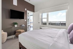 1 slaapkamer, een strijkplank/strijkijzer, wifi, beddengoed