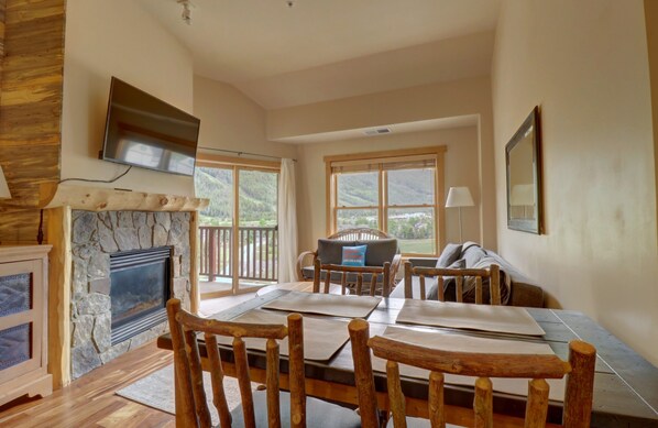 Condo, 2 habitaciones | Restaurantes