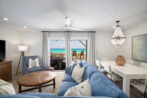 Televisio, DVD-soitin, kirjoja