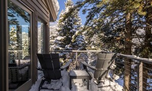 Property grounds - Big Sky Vacation Rentals: MDW Two Moons Lodge (Big Sky)
