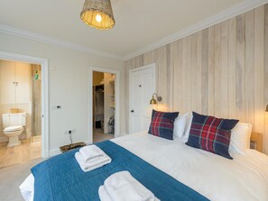 House, Multiple Beds | 4 bedrooms, premium bedding, iron/ironing board, free WiFi
