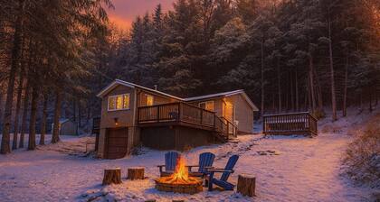 Free 50 Amp EV Charger Modern New, HotTub, A/C, Webber Grill, 2 Decks, FirePit