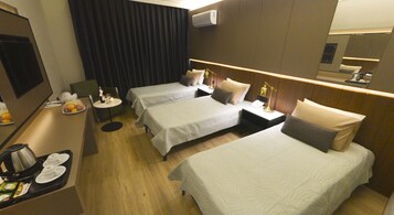 Minibar, soundproofing, free WiFi, bed sheets
