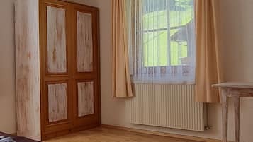2 bedrooms, WiFi