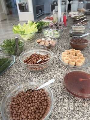 Tägliches inbegriffenes Frühstücksbuffet
