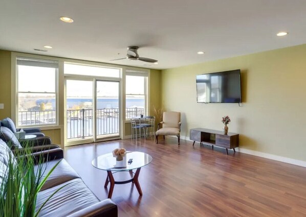 Smart-TV, Arbeitsbereiche